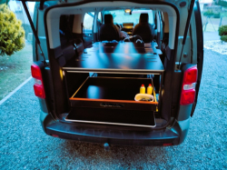 Spací vestavba Peugeot Traveller