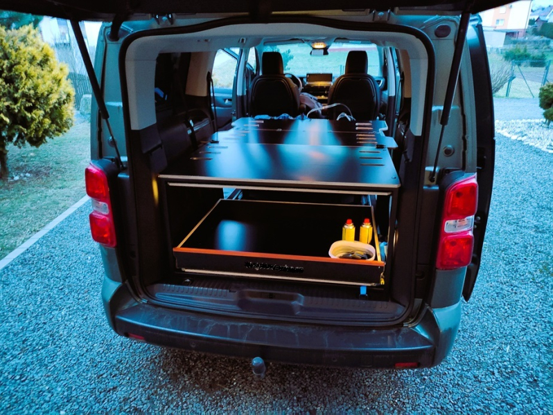 Vestavba Toyota Proace Verso Shuttle